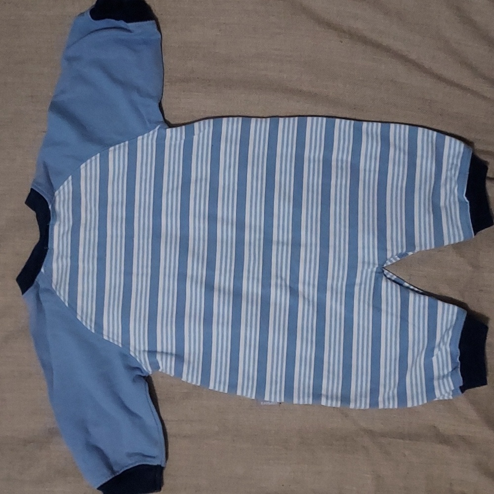 Vintage One-Piece Carters Baby Boy Outfit - Picture 2 of 3